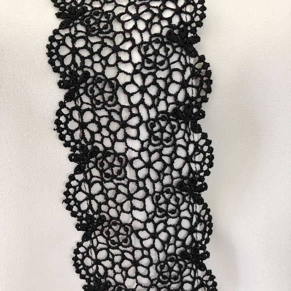 Mishca Bell Sleeve Black Filigree White Blouse - Picture 2 of 12